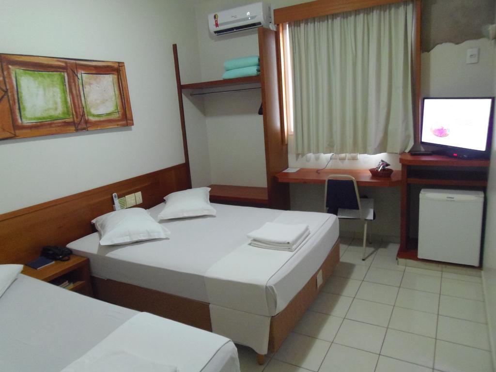 Uberlândia Sanare Hotel מראה חיצוני תמונה